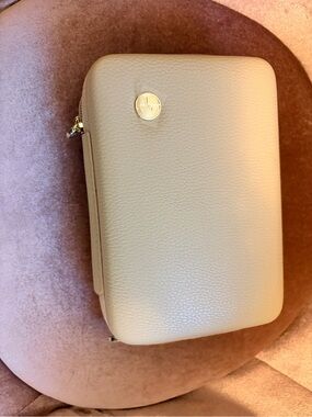 Giorgio Armani for EVA Air Business Class. NWOT